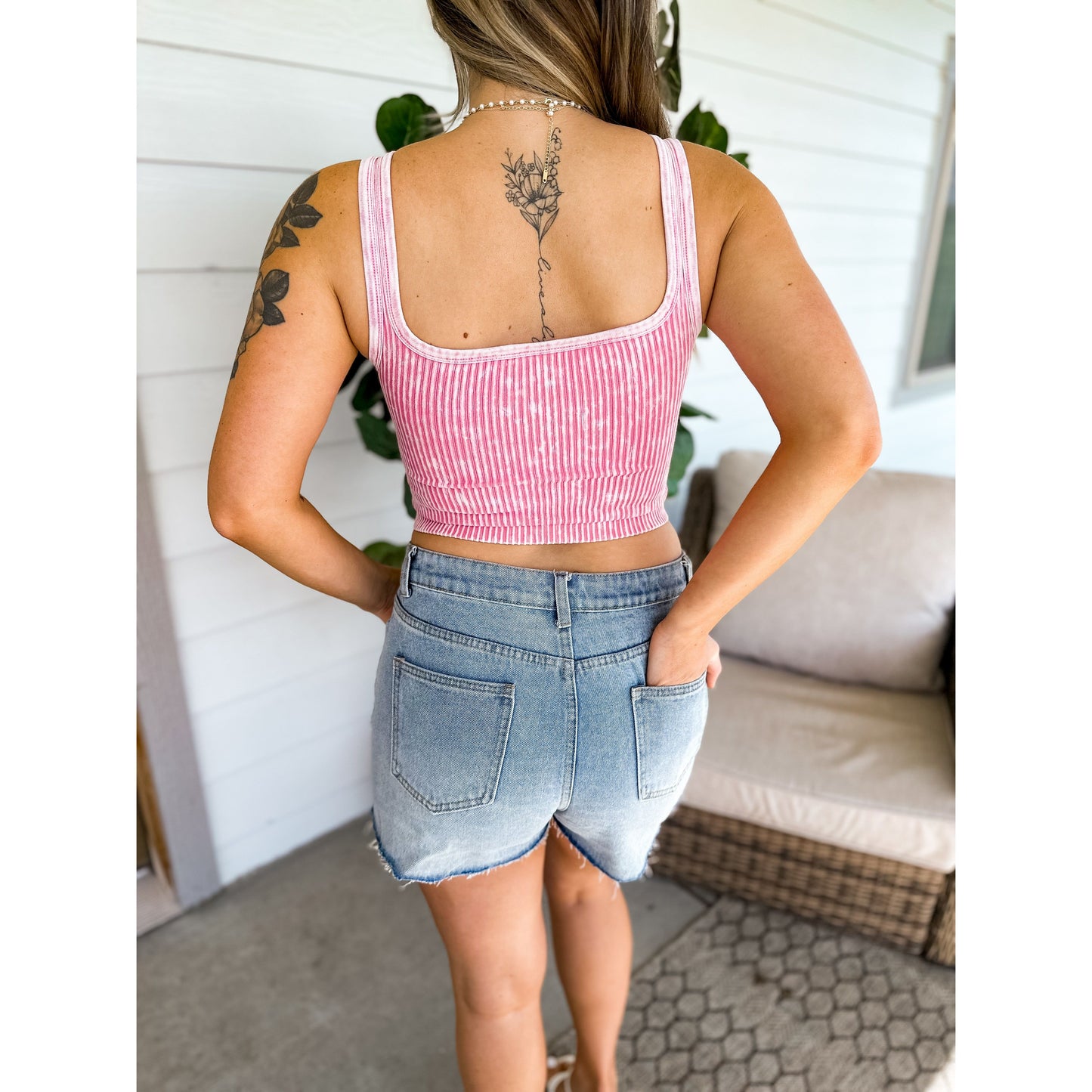 Chasing Sun Cropped Ribbed Tank (Pink)